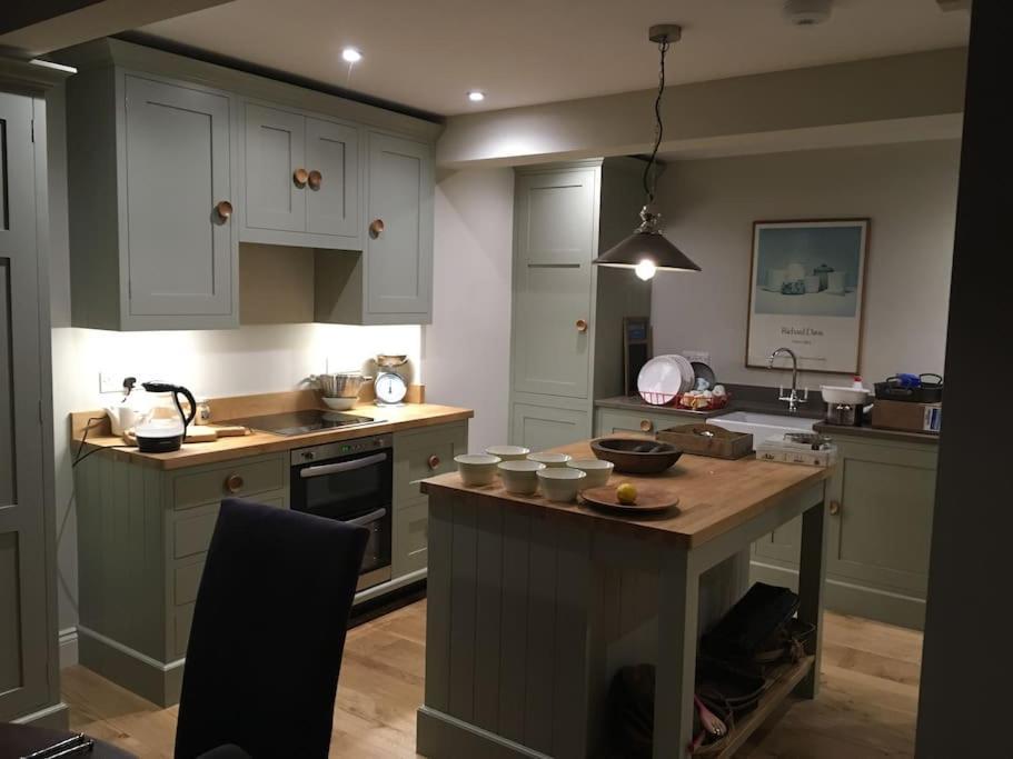 St Anthony'S, Bright Perkily Decorated 3 Bedroom House Ampleforth エクステリア 写真