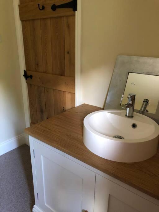 St Anthony'S, Bright Perkily Decorated 3 Bedroom House Ampleforth エクステリア 写真