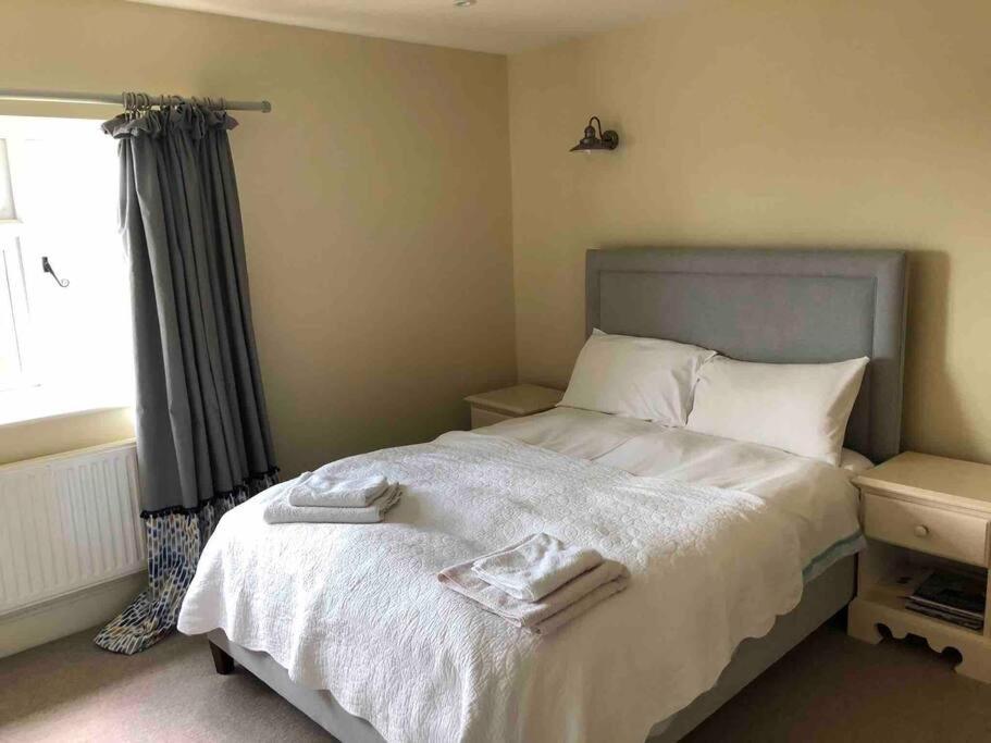 St Anthony'S, Bright Perkily Decorated 3 Bedroom House Ampleforth エクステリア 写真
