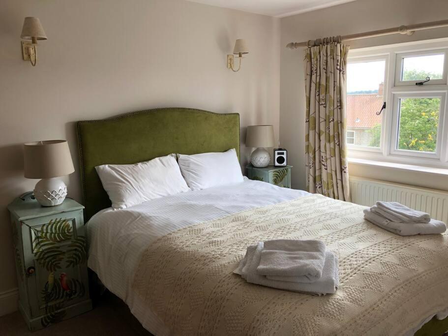 St Anthony'S, Bright Perkily Decorated 3 Bedroom House Ampleforth エクステリア 写真